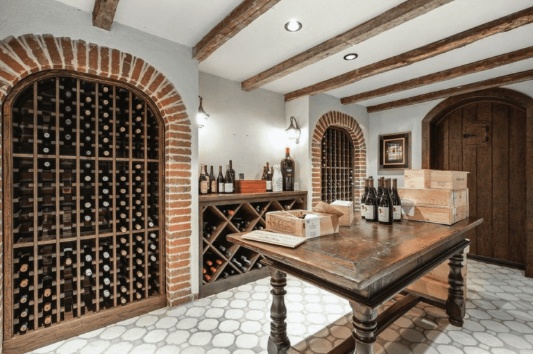 Eli Manning puts 5.25M New Jersey mansion up for sale Swipe Sports