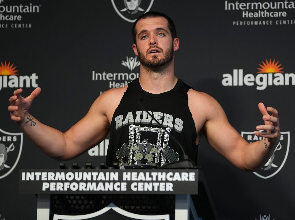 Derek Carr wants to play until he’s 45 - Swipe Sports